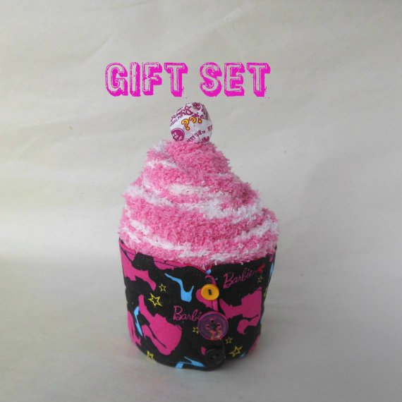princessandmain's tweet photo. #barbie #retrobarbie #collector #cupcake #cupcakes #fuzzysocks https://t.co/wzHOFxGPMa #etsymntt #gift #coffee #fun https://t.co/lYBWL5vVyi