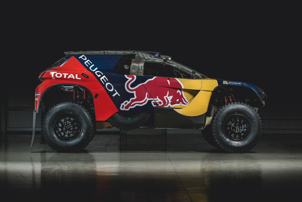PeugeotUKPR's tweet image. #Peugeot has unveiled the livery in which its ‘dream team’ will tackle the 2016 @Dakar. po.st/Dakar16