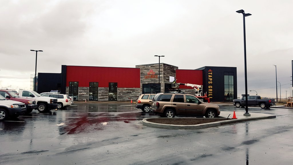 CouleeBrewCo's tweet photo. The exterior is so close to completion. #YQL your brewery is less than a month away. #BeerPlease #BuiltLocally https://t.co/XTCtyBMPC7
