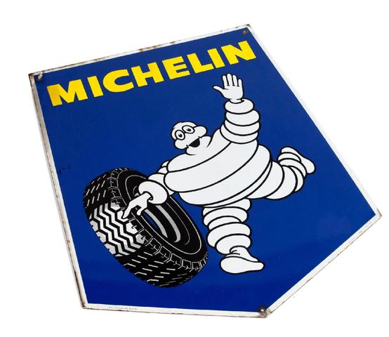 encheres_tv's tweet photo. Fan d'objets publicitaires ? #michelin #kleber #satam GO @aponemauction LUNDI 14 DEC https://t.co/e4vdv9T7Zg https://t.co/9MK8ZcKlIV
