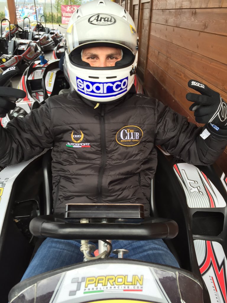 antosupporters's tweet photo. @michel_fabrizio uno di quelli che nn molla mai nemmeno con i kart #pilotaallostatopure https://t.co/5QP17RSIF4