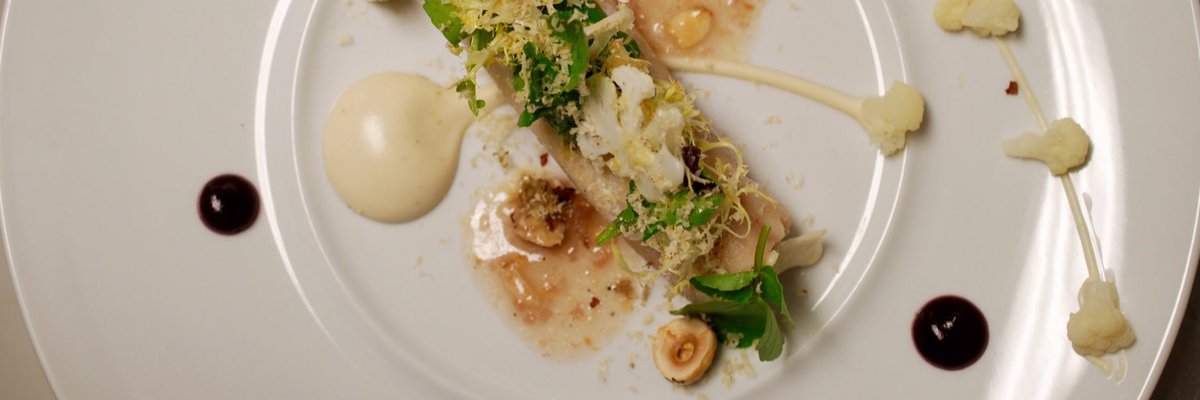 prelogs's tweet photo. https://t.co/flnJOZ1CZn check out our December menu.#holidayparty #dinner #slowfood #slowfoodaustin #frenchtechnique https://t.co/9HDelvJQiS