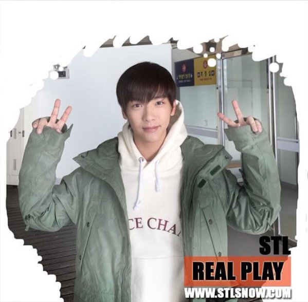 nflyingpoland's tweet photo. [INSTAGRAM] Cha Hun i Kim Jae Hyun z NFlying rekomendują kurtki marki STL Real Play [151210] https://t.co/pRXicvJjHV https://t.co/O6eFQXPgn5