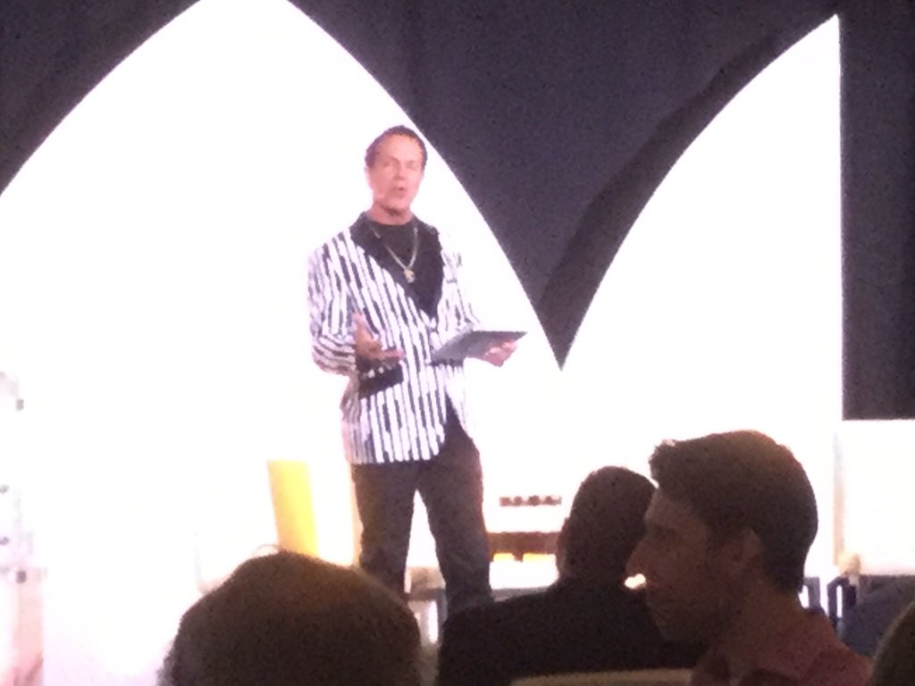 dangercomms's tweet photo. Asking ... Does that jacket come with batteries? At the #DSAFocus https://t.co/TCSeK6D5rG