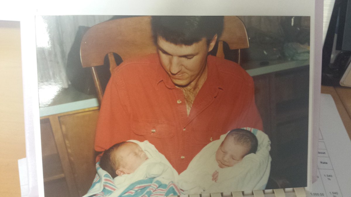WhaleyAudrey's tweet photo. One happy dad 19 yrs ago  #timeflieswhenyouhavefun  @WhaleyMarcus https://t.co/XnBPz6jYLc