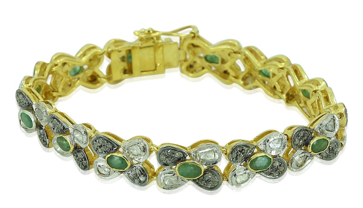 DAndalora_Bella's tweet photo. Handcrafted #Vintage Diamond Emerald #Tennis 18k gold #fashion #jewelry Bracelet https://t.co/vYhWjI34zo " https://t.co/WROESps0uO On Sale Now!