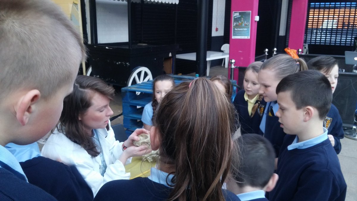 WellshotPrimary's tweet photo. A big thank you to all the scientists who answered all our pupils' questions. #enquiringminds #STEMM https://t.co/pWBOKYTzPj