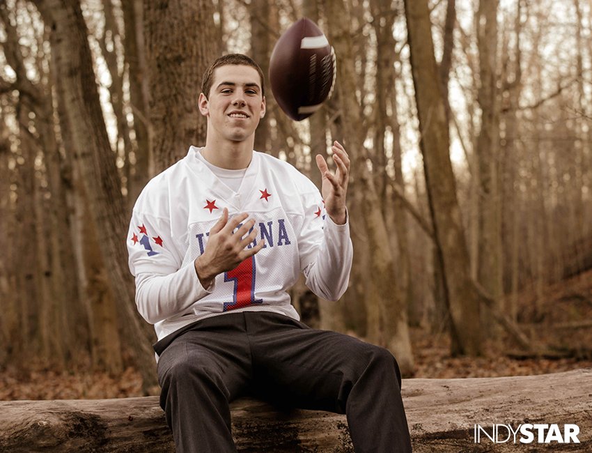 indystar's tweet photo. Introducing 2015 @indystar Mr. Football: @avonfootball's @Bpeters2118. Congrats, Brandon! https://t.co/GUINLoUrAJ https://t.co/2ojdf6kg9j