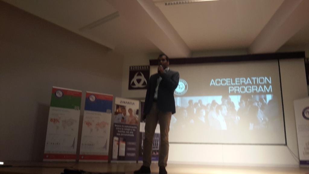 ballihaut's tweet photo. davy program accelerator manager is on stage #33demoday . Thks davy for the beautifull moment with the startups https://t.co/GXVgh02oti