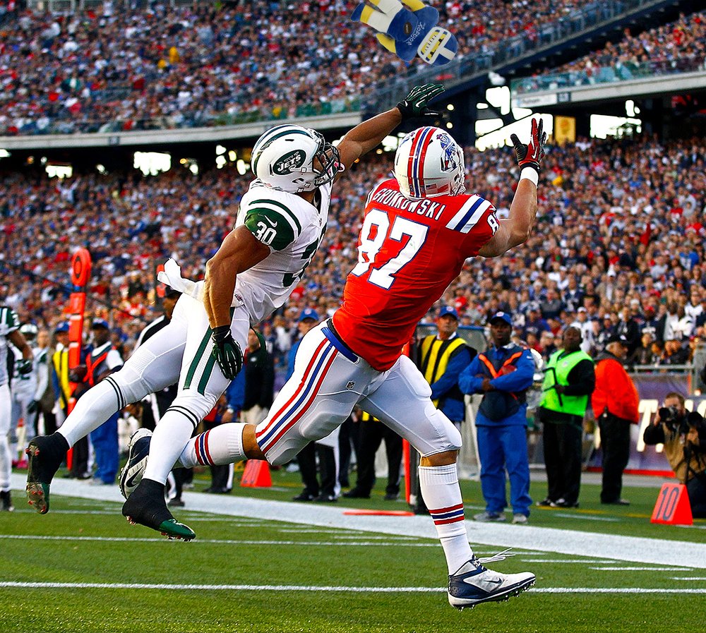 softjox's tweet photo. Catch this holiday season's 20% off EVERYTHING deal! Enter code SOFTJOX20 at https://t.co/RUPzHhIw6C #nfl #TOUCHDOWN https://t.co/0tiwKqzdXu