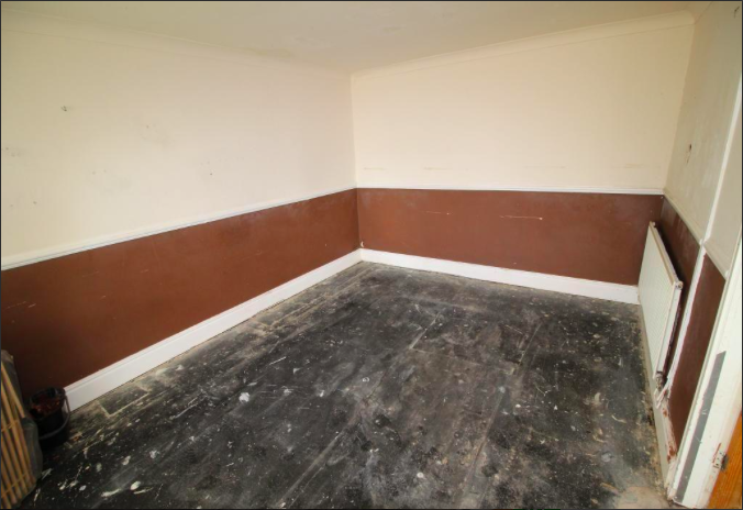 shit_houses's tweet photo. Lovely border painted in shit_houses brown. Must have known we were coming. https://t.co/ffaq1uWDtw https://t.co/NNiGwF6d56