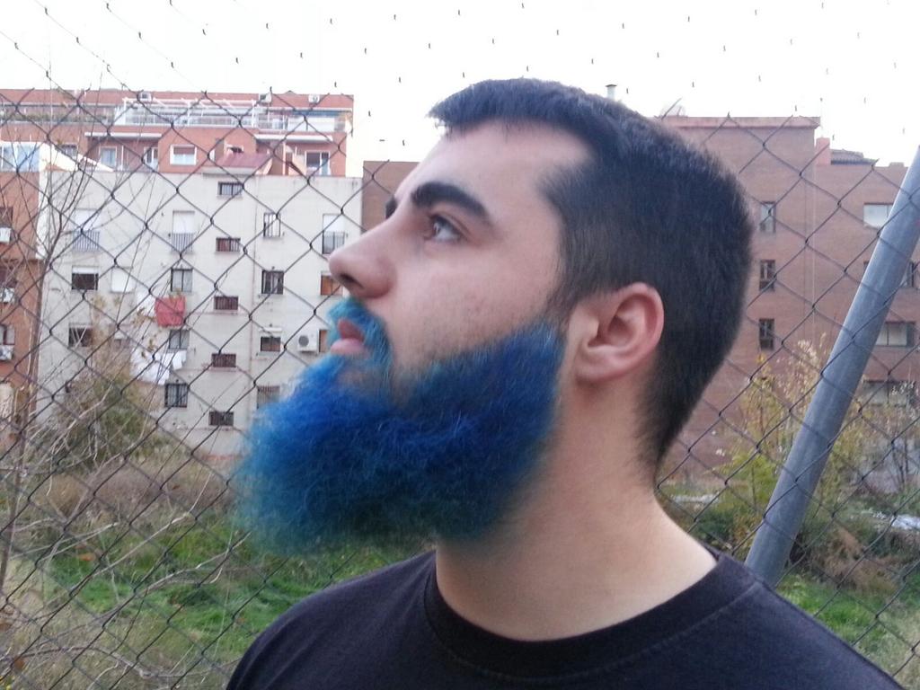 Elkokii's tweet photo. #zapeando512 me llaman barba azul pero yo creo que soy todo un HIPSTER :) https://t.co/RiVxKvl9CD