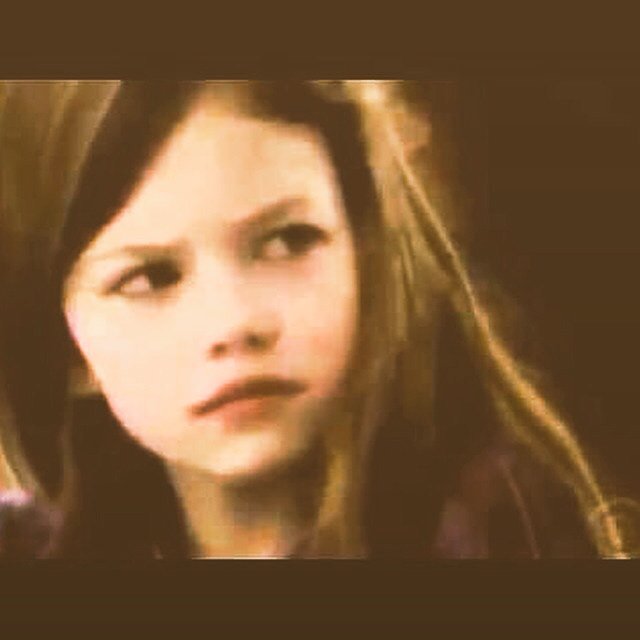 Hey Twihearts I'm sick today I'll be okay don't worry I love you all and my family ❤️❤️❤️