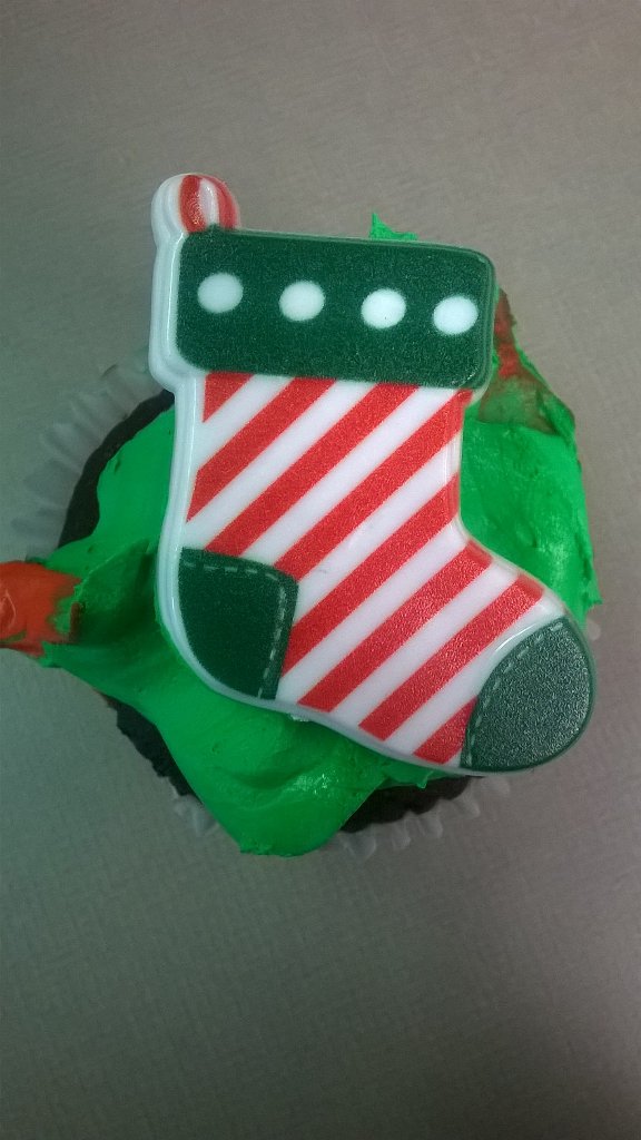GraceStoner42's tweet photo. Pros of having the same birthday as a student... #Decemberbirthdays #studentTeach 🎂🎅 https://t.co/jbA7dI4CuL