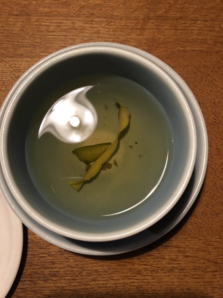 SimpiLacs's tweet photo. Tea. Relae. https://t.co/viPG7sDEWq