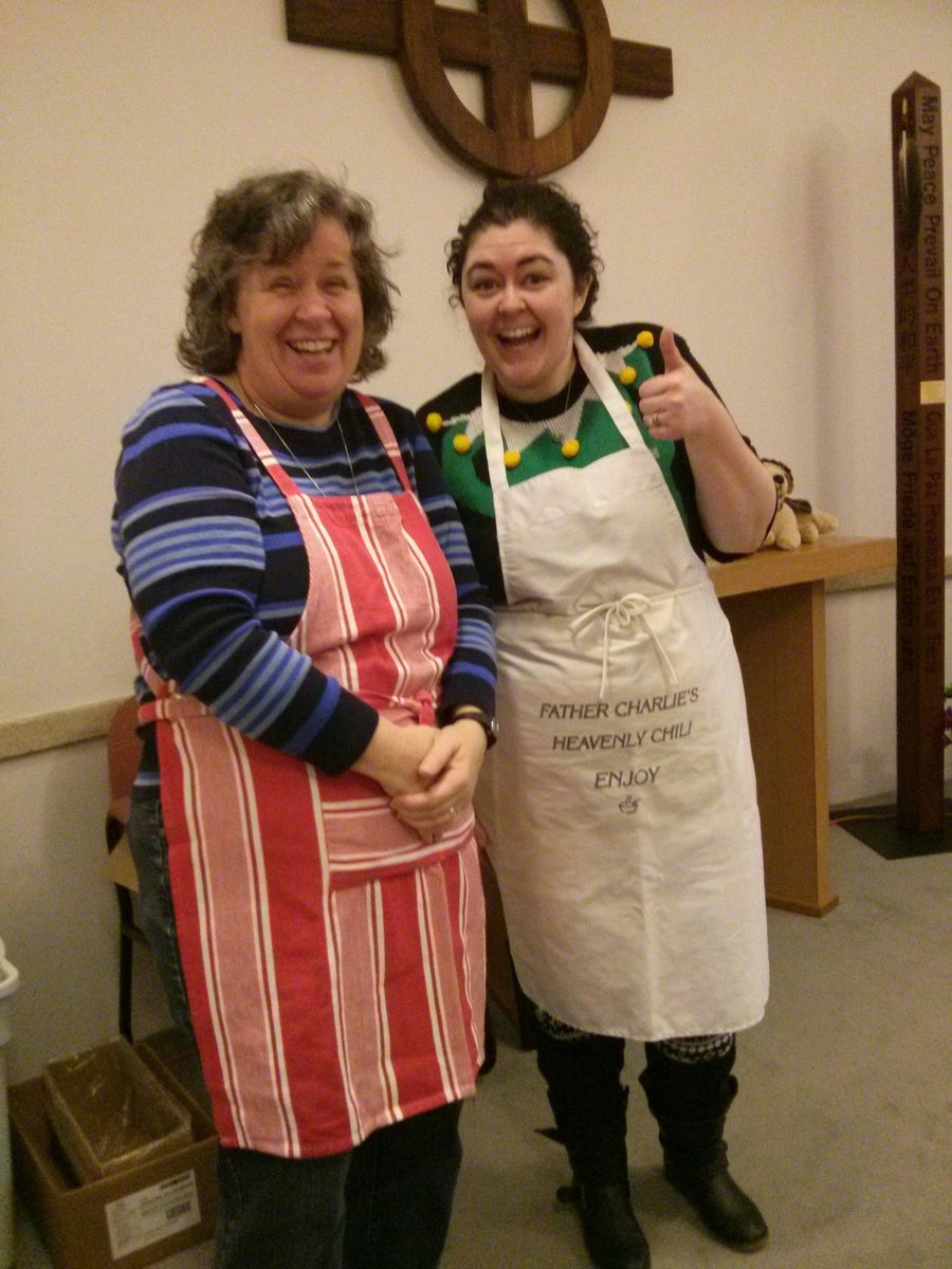 Shout-out to @SisterSueCND &amp; <a href="/mfmackenzie/">Megan MacKenzie</a> for their work putting on the exam-time chili lunch for <a href="/upei/">University of PEI</a> students!