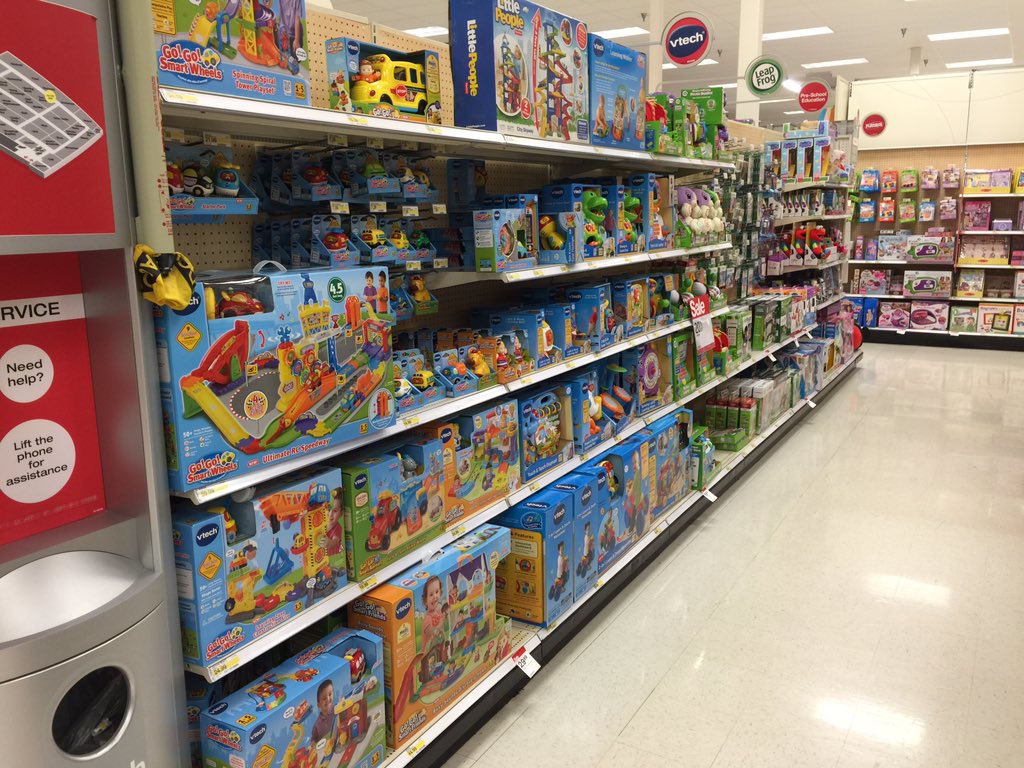 Toys are fun, so at 881, we keep it zoned and full for everyone!!! <a href="/JoeWhiteEffect/">Joseph White</a> <a href="/detroitswan/">Joe Swanson</a> #881 #zone