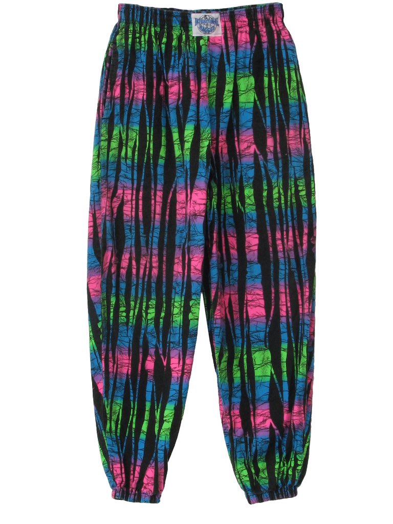 Mr_AlbertJ's tweet photo. Just heard Celie is making ugly pants. #UglyGirl #UglyPants https://t.co/YwHi0GgAtU