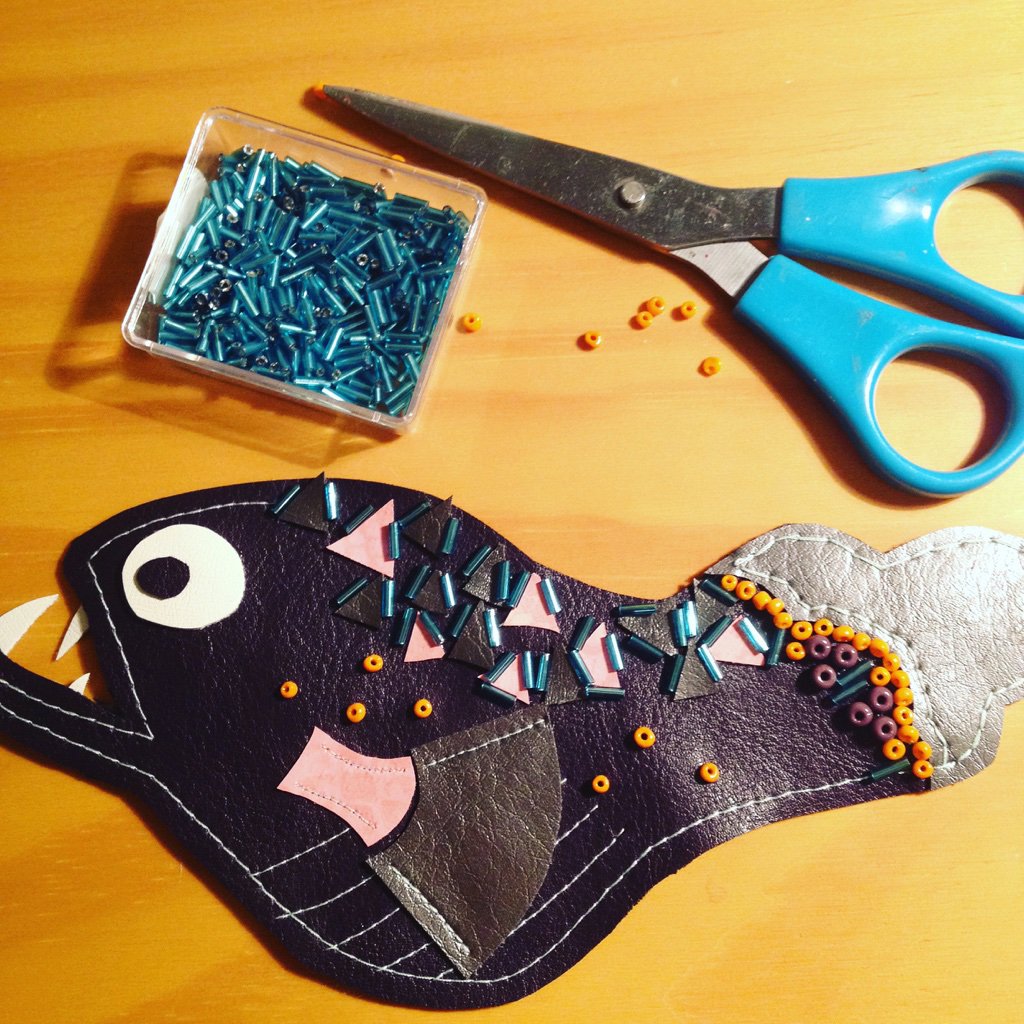 chloelouruth's tweet image. etsy.com/uk/listing/260… #jacketpatch #christmaspresent #gift #giftidea #Xmas #xmasidea #unique #fish #present #art