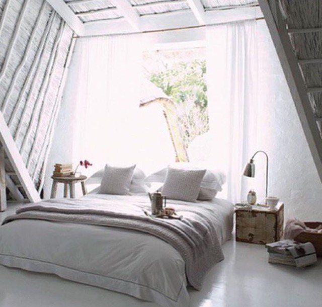 ZOOMinteriors's tweet photo. Hello..it's me..I was wondering if after all this time you'd like to switch up your sheets. #adele #bedroommagic https://t.co/eyxRt9IUrn