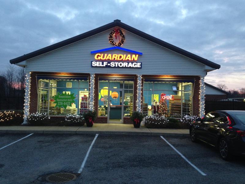 It's beginning to look a lot like Christmas at Route 376!