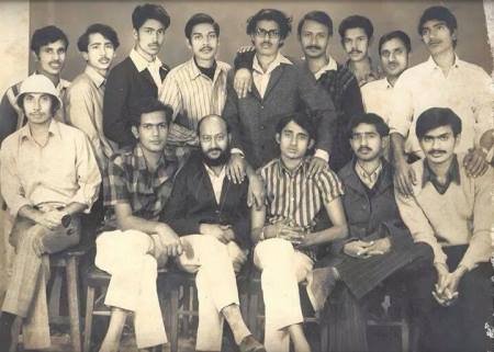 Dilir123's tweet photo. The historic Guerrilla forces for Dhaka City known as "Crack Platoon"  in 1971 Liberation war! A rare picture! https://t.co/HYOqzTTdZ2