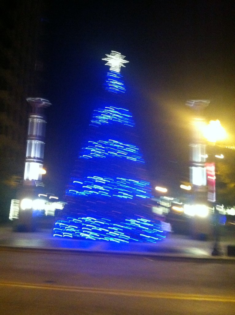 JohnWMortimer2's tweet photo. Christmas Tree at Dollywood in Knoxville TN. https://t.co/PtwqEFNKqZ