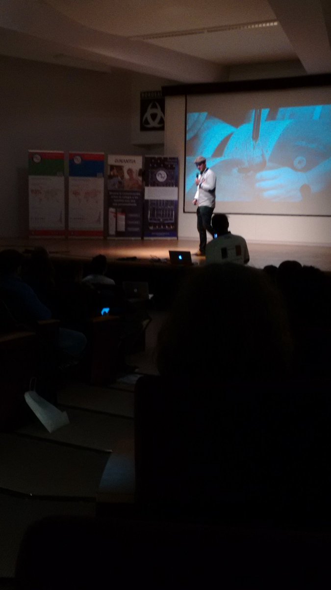 Sophia_IdirMata's tweet photo. .@vincentpetre talking about @stcyr @gildasnoblet #33DemoDay https://t.co/TqOiD2mTdS