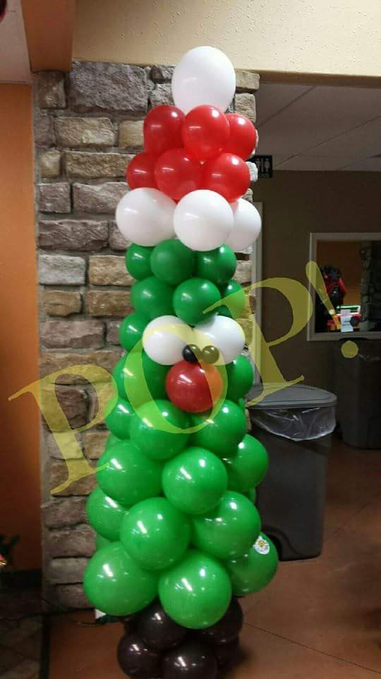 popballoonsnm's tweet photo. Christmas trees are POPping around everywhere!  Call us for your corporate parties! @popballoonsnm https://t.co/JlePdB07lX