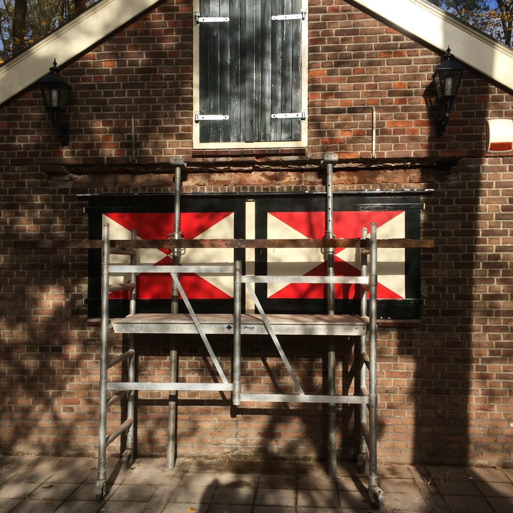 marvin_dool's tweet photo. Recent opgeleverd bijgebouw in het  Leidse hout in Leiden. Opdrachtgever gemeente Leiden https://t.co/lnr1Tb2Xcd