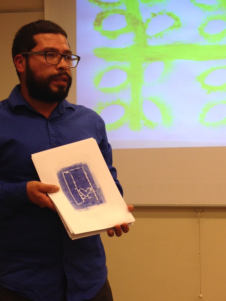 EspaiAvinyo's tweet photo. "En els meus tallers recopilo imatges que porten a reflexionar sobre la importància de la llar" #llart @JiwarBCN https://t.co/zVx2XHhw4x