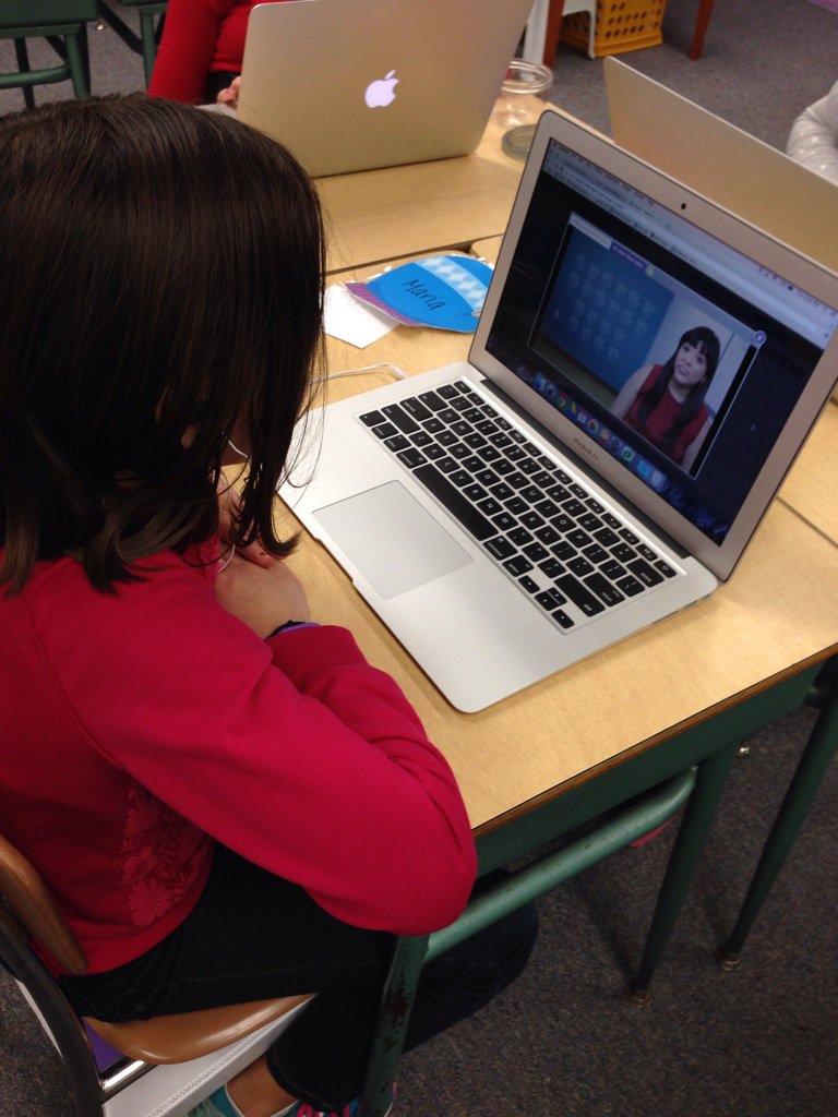 kdruvenga's tweet image. Hour of code in 4th grade! @OelweinHuskies #CodeIowa #HourOfCode