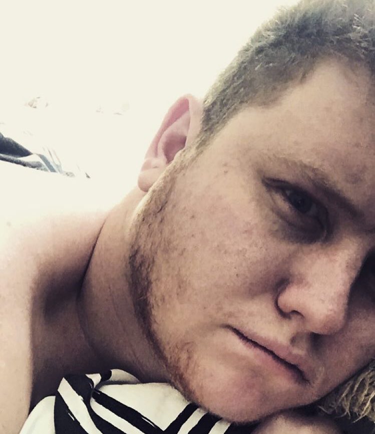 Syndicate's tweet image. @StuartJones7 @Calfreezy @Little_Freeman when the light turns on and all you see is 😂😂😂😂😂😂😂