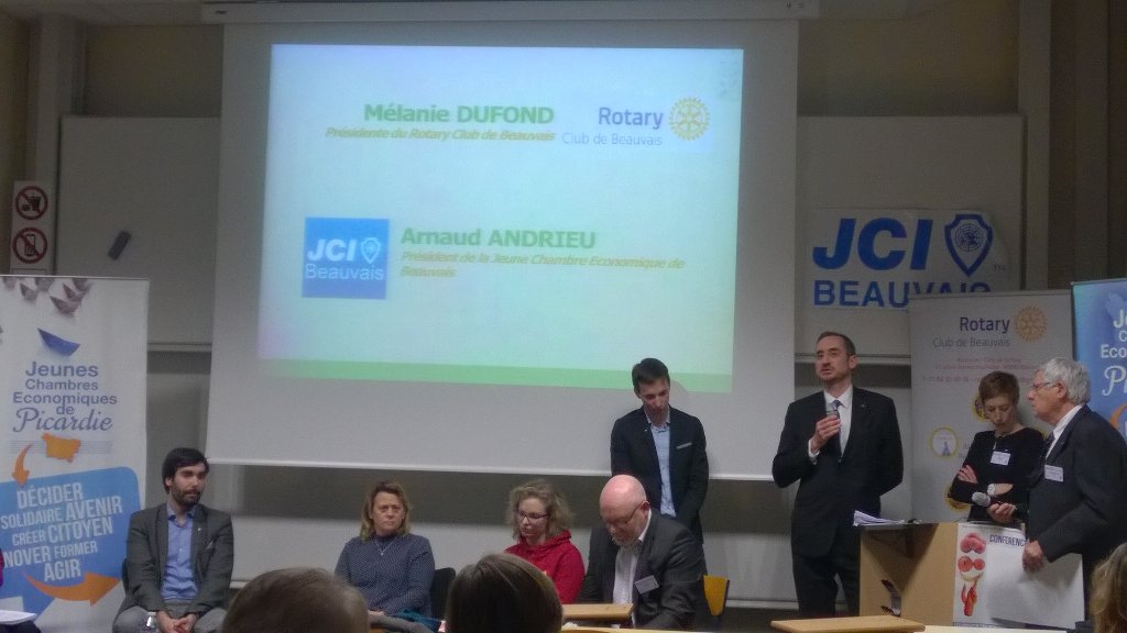 Début de la conférence #GaspillageAlimentaire #Beauvais <a href="/LaSalle_SP/">La Salle Sports Performance</a> <a href="/ecoregion_picar/">ecoregion_picardie</a> <a href="/jcepicardie/">JCE Picardie</a>