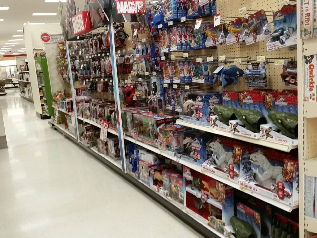 salamlazkani's tweet photo. @ContrucciJoe #T1911 says nothing sells from the back !! #TheMovement #POGFill #ToysonFleek @erichawilson https://t.co/IT9Pp8O5mV