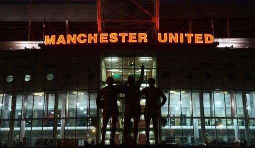 MnaUtd's tweet photo. #mufc can confirm that Louis Van Gaal has left the club with immediate effect. https://t.co/CKGVVOIj8a