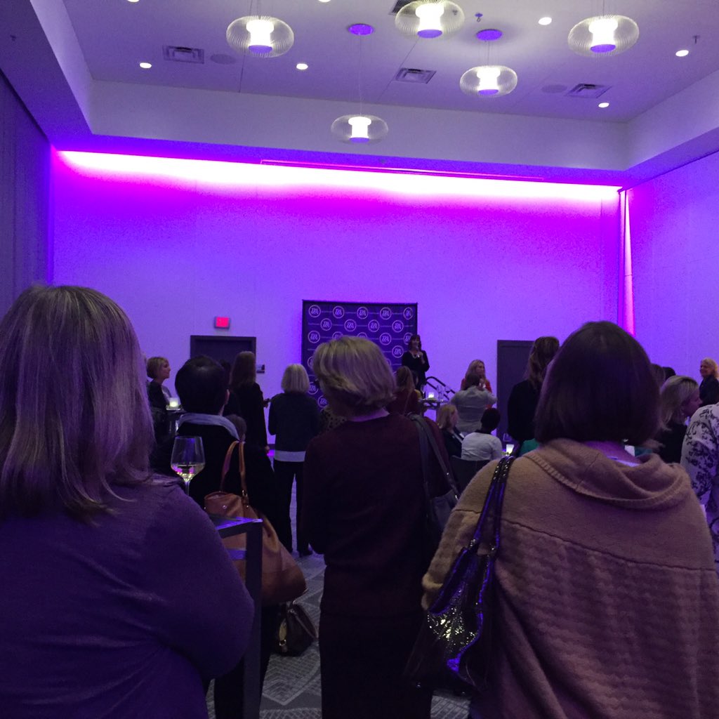 JoeyBFun's tweet photo. Enjoying a great evening @TeamWomenMN event https://t.co/cijPqiV8CT