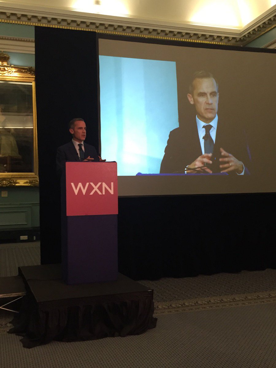 linsayclare's tweet photo. Cocktails with #bankofengland Governor Mark Carney tonight. #wxn https://t.co/a9ZymZwnOZ