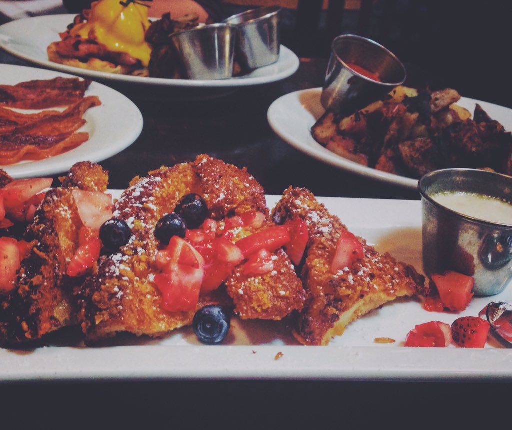 TheHungryCrew's tweet image. When in LA, eat at @BluJamCafe 😍 #thehungrycrew #LA #losangeles #food