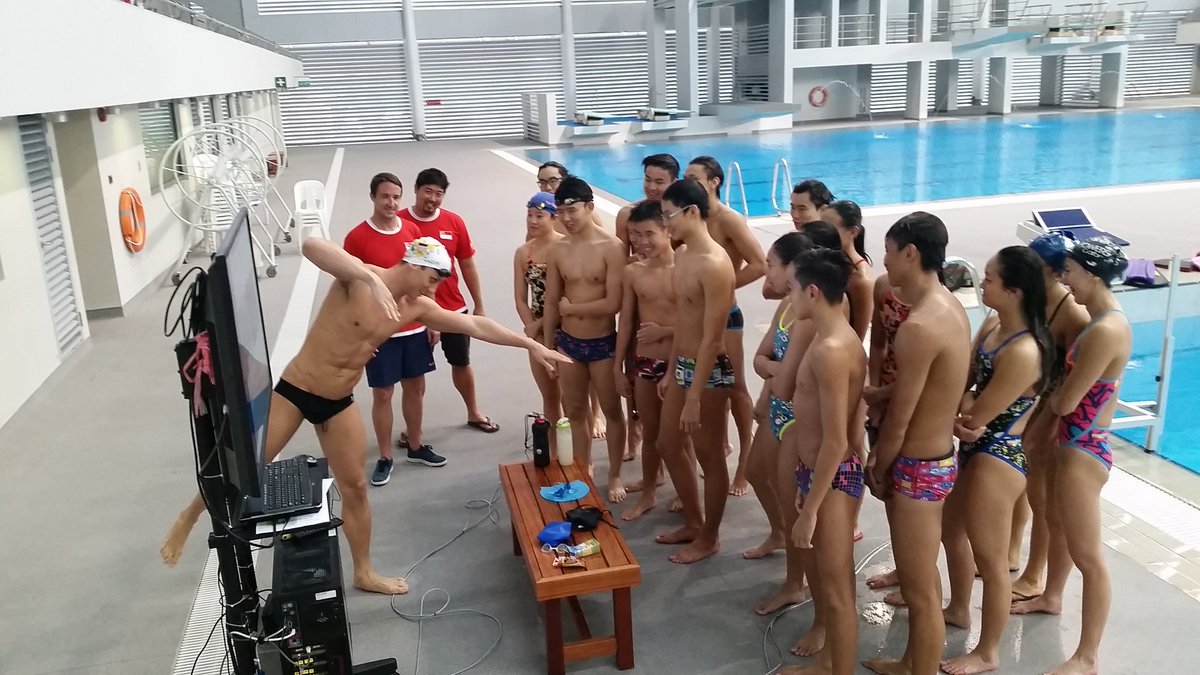 SwimAffect's tweet photo. Freestyle turn clinic with Rex Tullius. Junior NTC squad gettin' it done! #WeAreOne #NTCsquad #SharingLearning https://t.co/OvwIwOP4Uy