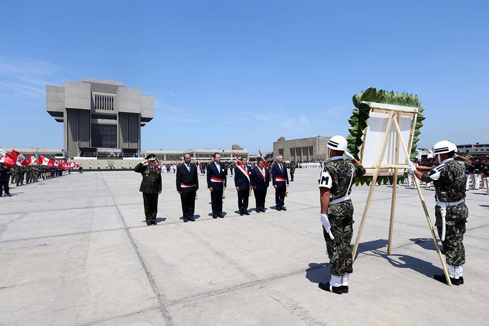 #Fotos►Ayer en ceremonia por 191º Aniversario de la Batalla de Ayacucho y Día del Ejército del Perú◄