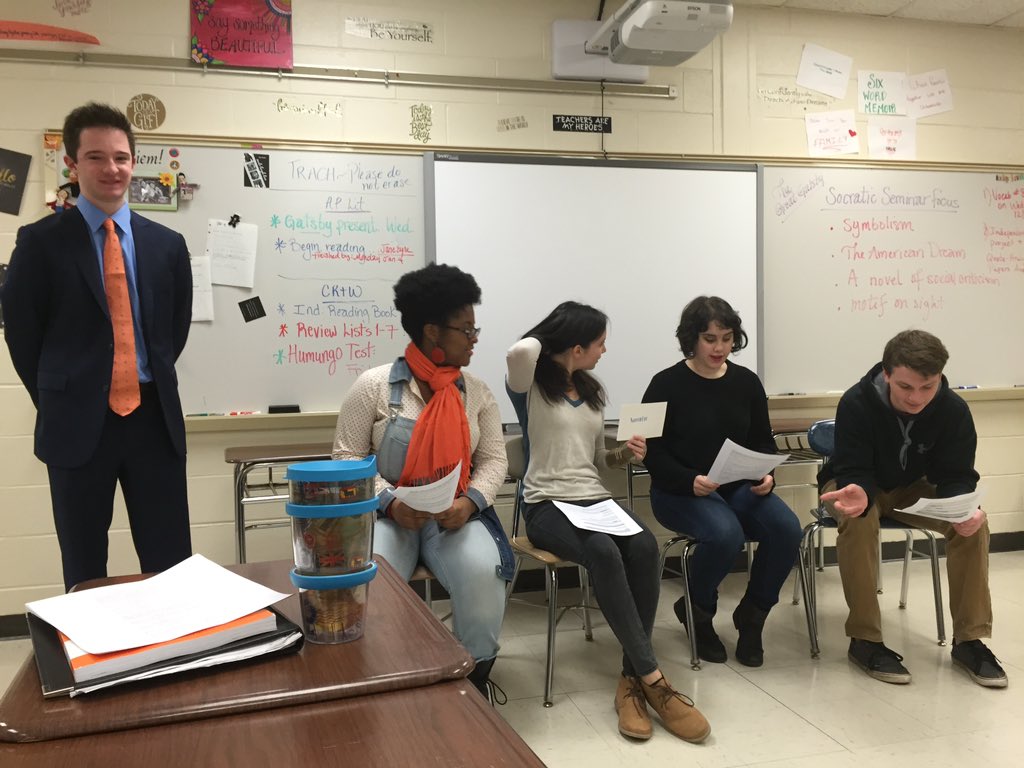 DBTrach's tweet photo. More #Gatsby with #werocklit https://t.co/RUJktTAQlj
