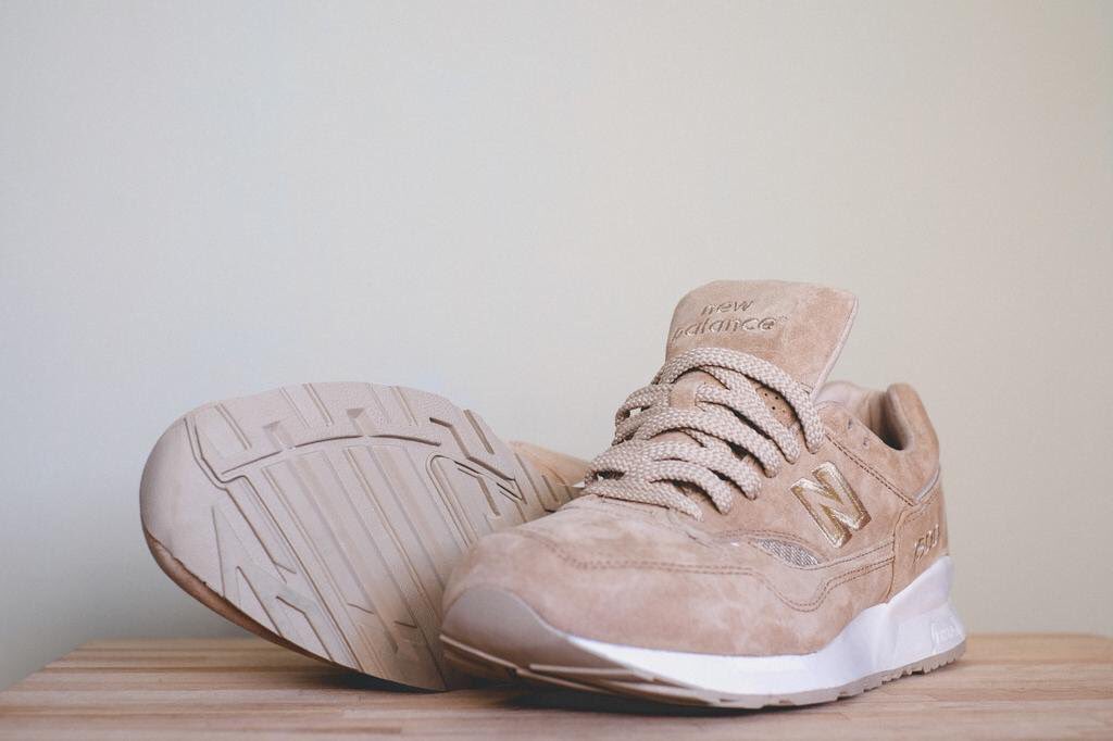StreetFashion01's tweet photo. These New Balance Lowkey Lit.. https://t.co/Y1cXG5bMvm