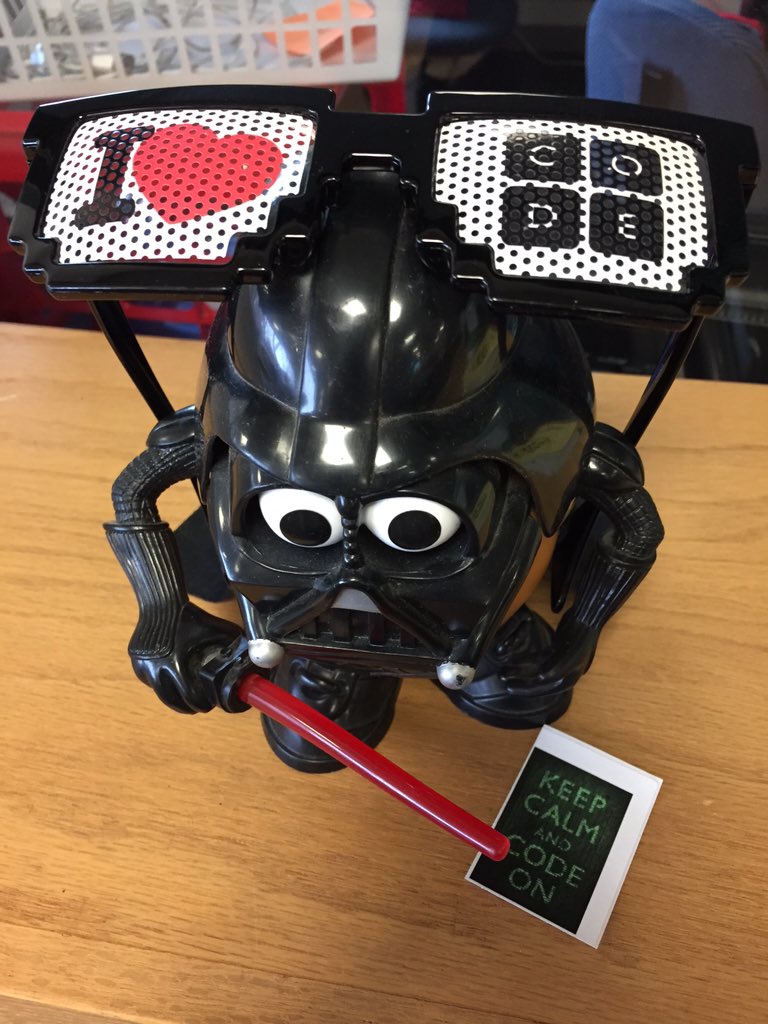 librarybrods's tweet image. Day 4! #hourofcode #codingcarnival @erinlibrary #keepcalmandcodeon