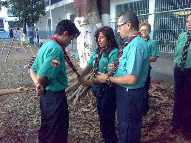 GSSimonBRMetro's tweet photo. #PromesaJonaMarcelo #akela #bienvenido felicidades... https://t.co/i2fPk8ZPc7