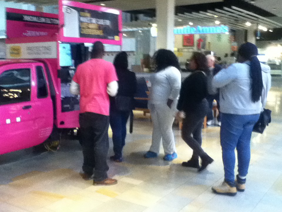 tmophilly's tweet photo. Head over to @PlyMtgMall  and find out why @TMobiledeals are the #best among the rest!  You won't believe your ears! https://t.co/SZWq0YBXPJ