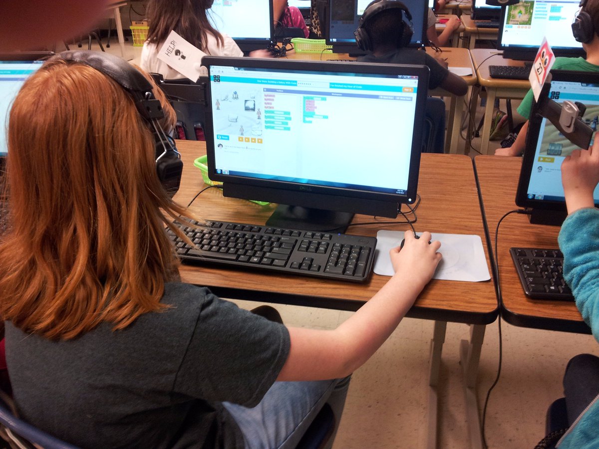 circuitrunners's tweet photo. .@Wheeler_High CircuitRunners Robotics helping Eastvalley ES with robot demos &amp; #hourofcodeGA @GaDOEnews @codeorg https://t.co/wFPNMDCan0
