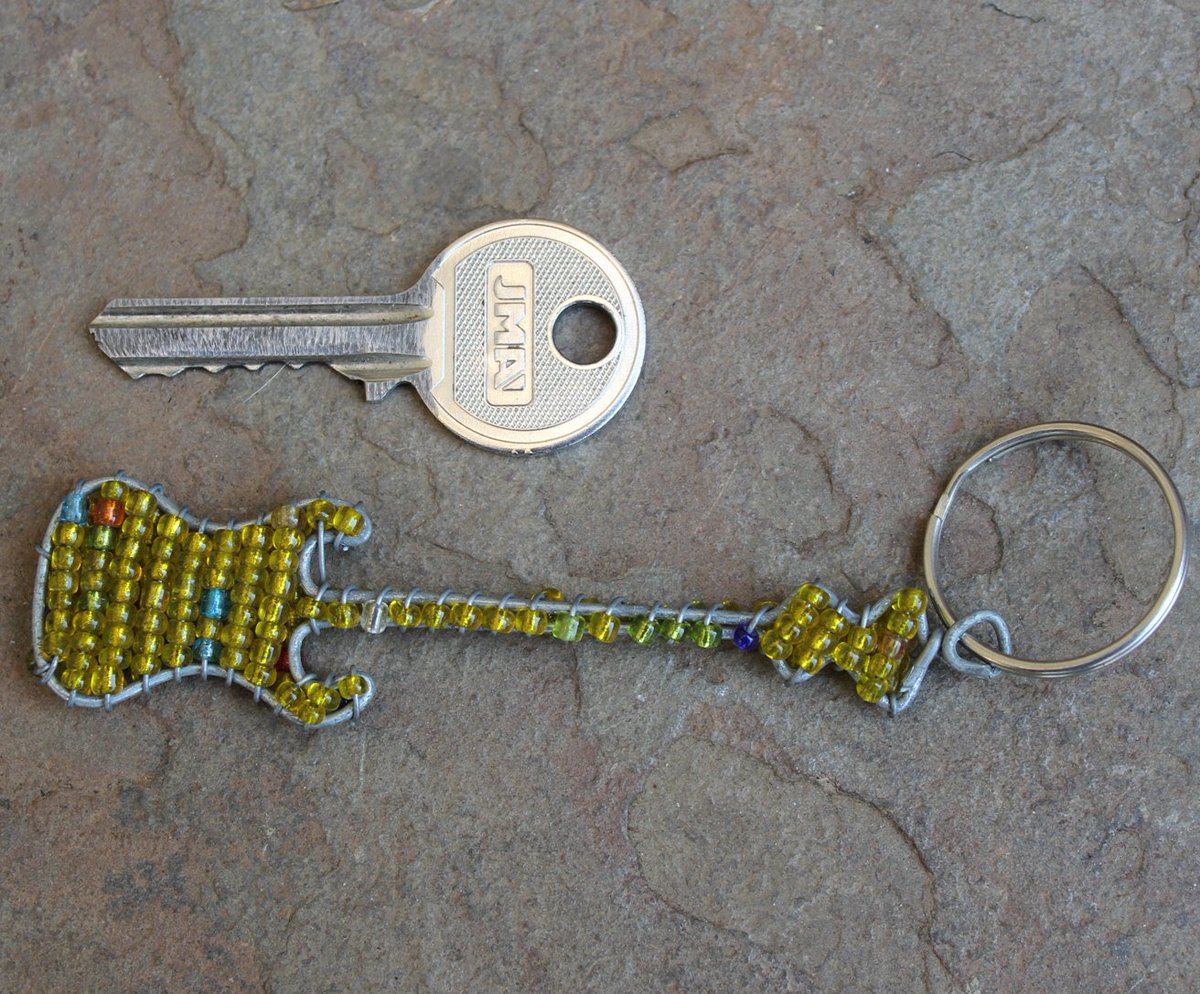 kennainafrica's tweet photo. Keychain , Beaded key ring , Key holder , Purse charm , African ar… https://t.co/SK5NTp3Jnj #Etsymntt #GuitarKeyring https://t.co/XDvdjvTWL5