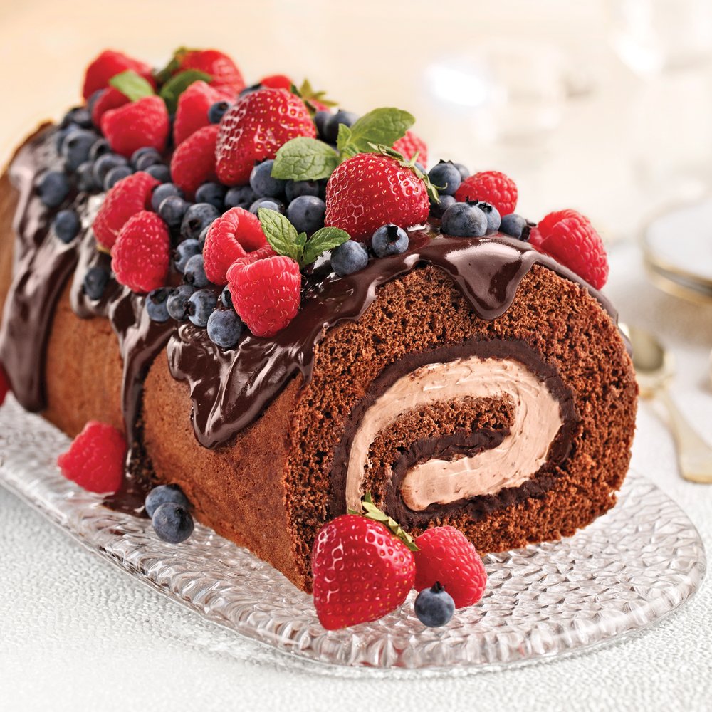 CatyBerube's tweet photo. Avec son coulis de chocolat, cette bûche de Noël est décadente... à 195 calories par portion!https://t.co/nJTUvTO4vt https://t.co/0bVysENvlF