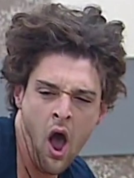 FranAltomare's tweet photo. La storia di Rebecca al #GF14. https://t.co/bXX3VRiVvq